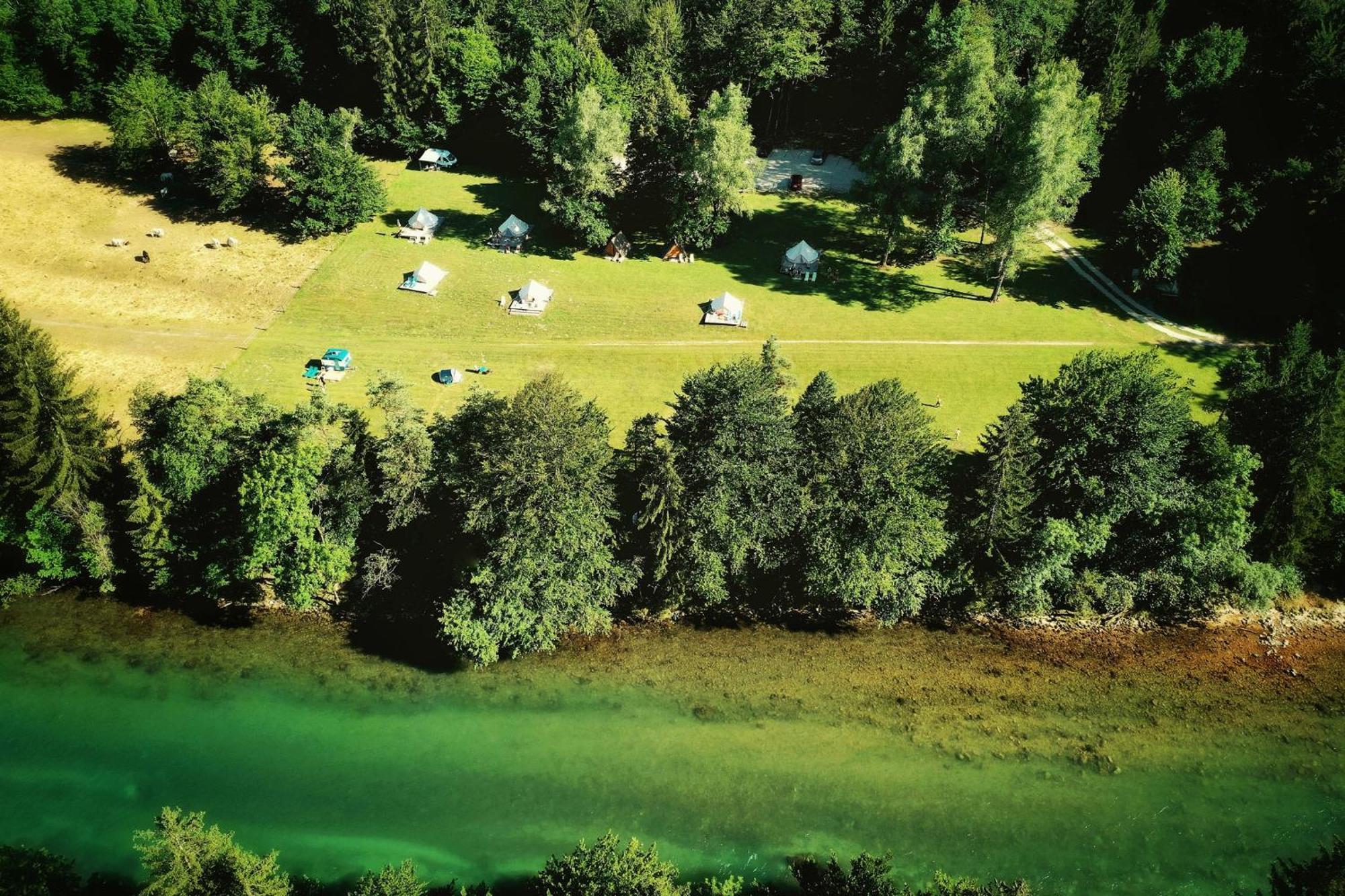 רדובליצ'ה Eco River Camp - Pitches מראה חיצוני תמונה